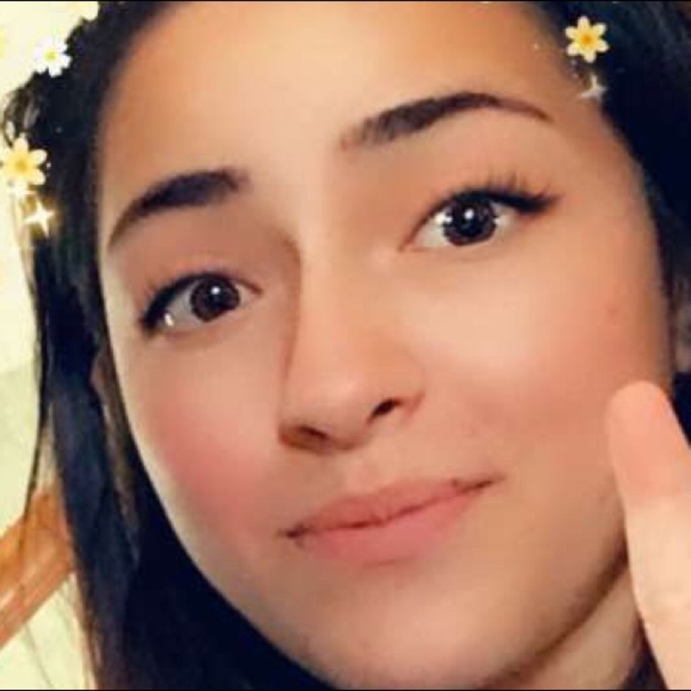 Meet your Posher, Bea